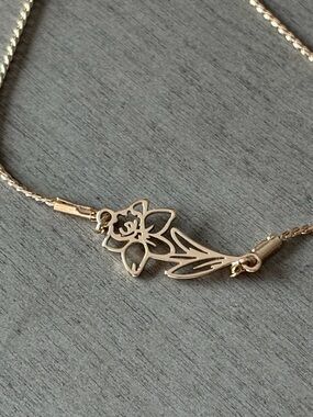 Women’s Flower bracelet
